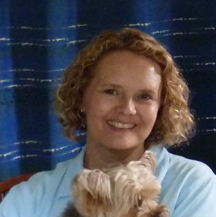 Lindsey McDivitt headshot